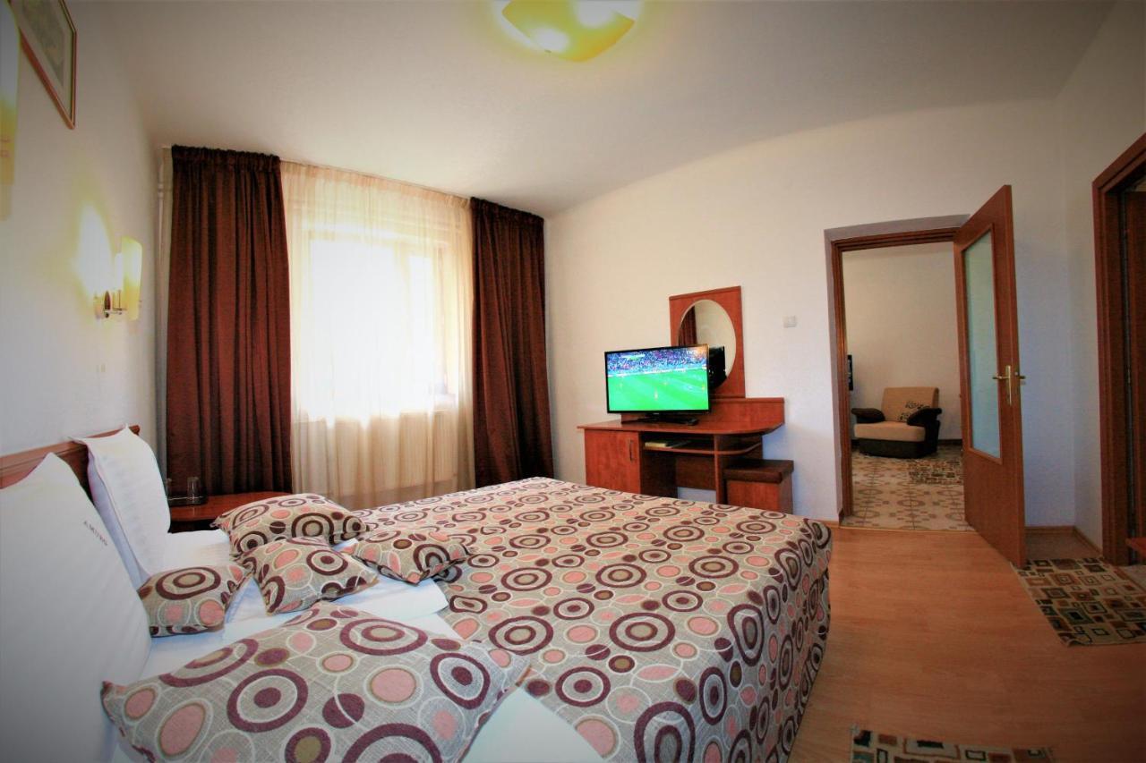 Hotel Amurg เอโฟรีเอซูด ภายนอก รูปภาพ
