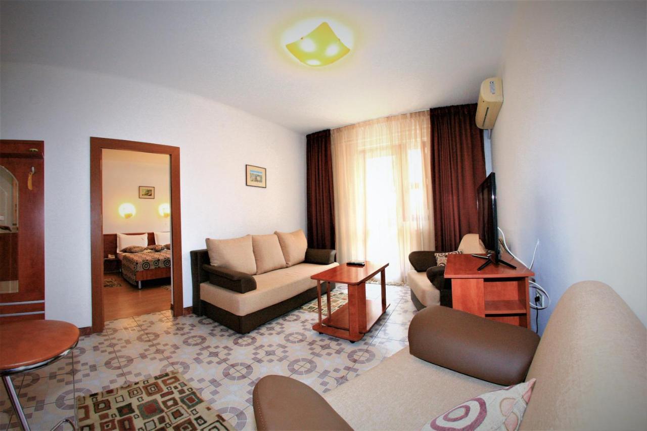Hotel Amurg เอโฟรีเอซูด ภายนอก รูปภาพ